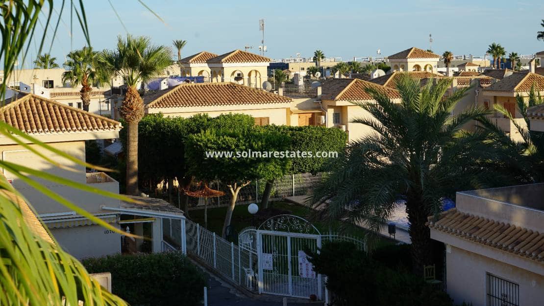 1 chambre Appartement à vendre à Playa Flamenca avec piscine - 125 000 € (Ref: 9438602)