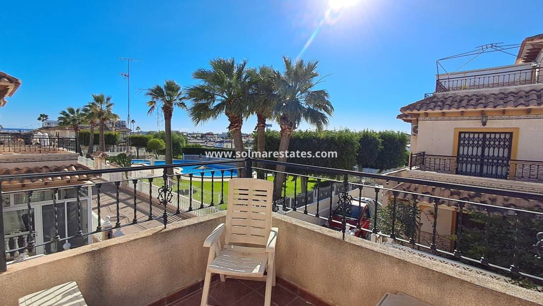 2 slaapkamer Huis te koop in Playa Flamenca met zwembad - € 219.000 (Ref: 9438603)