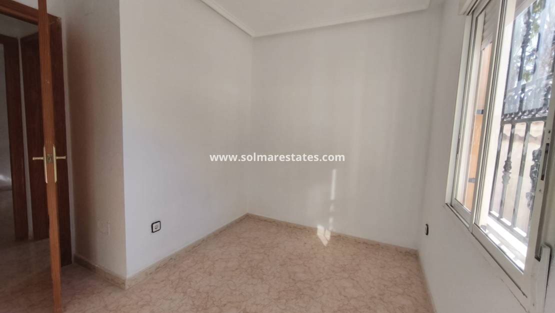 2 camera da letto Bungalow in vendita in Orihuela Costa con piscina - 230.000 € (Rif: 9438604)