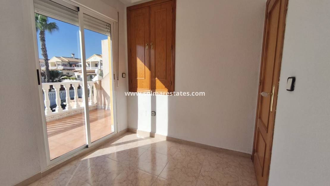 2 camera da letto Bungalow in vendita in Orihuela Costa con piscina - 230.000 € (Rif: 9438604)