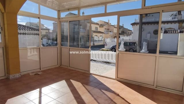 2 bedroom Bungalow for sale in Punta Prima, Orihuela with pool - € 230,000 (Ref: 9438604)