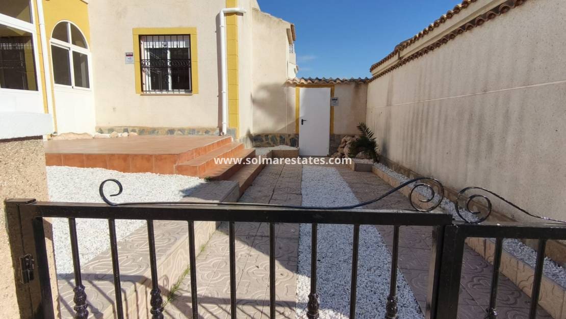 2 camera da letto Bungalow in vendita in Orihuela Costa con piscina - 230.000 € (Rif: 9438604)