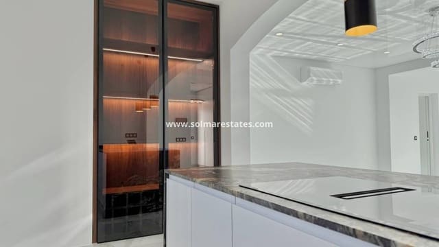 4 Zimmer Villa zu verkaufen in Ciudad Quesada, Rojales mit Pool - 799.000 € (Ref: 9441924)