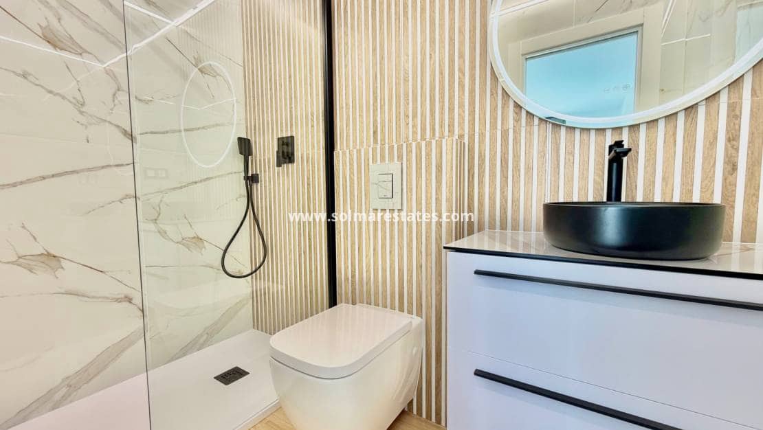 4 Zimmer Villa zu verkaufen in Ciudad Quesada mit Pool - 799.000 € (Ref: 9441924)