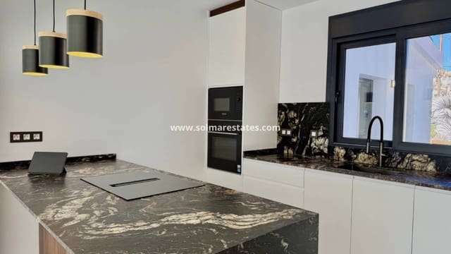 4 Zimmer Villa zu verkaufen in Ciudad Quesada, Rojales mit Pool - 799.000 € (Ref: 9441924)