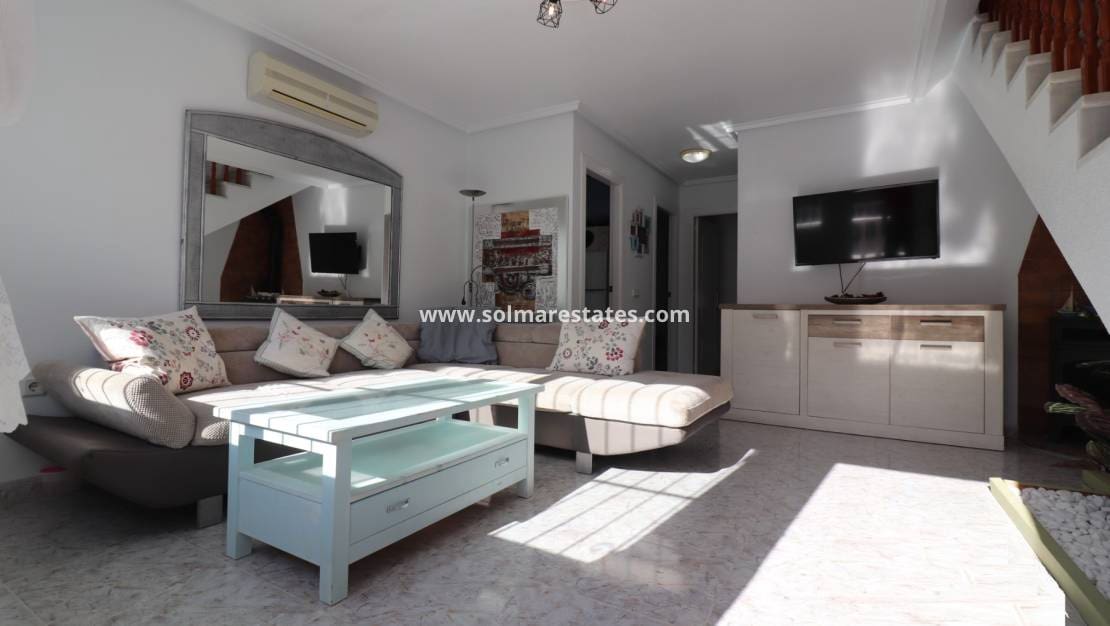 Chalet de 3 habitaciones en Ciudad Quesada en venta con piscina - 179.950 € (Ref: 9442816)