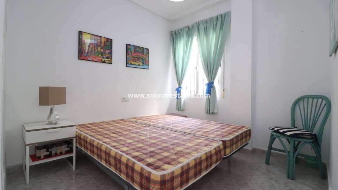 Chalet de 3 habitaciones en Ciudad Quesada en venta con piscina - 179.950 € (Ref: 9442816)