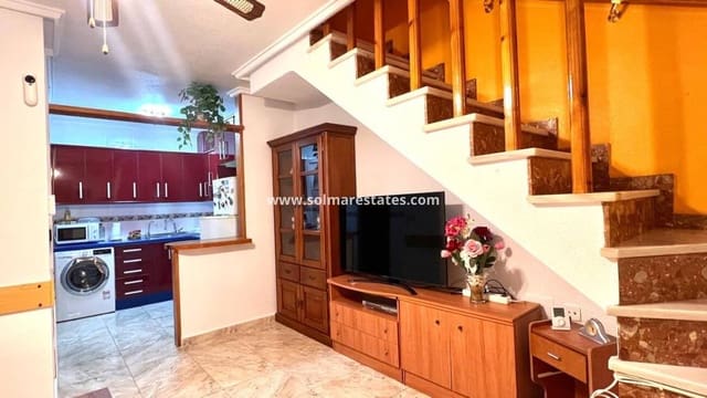 3 soveværelse Semi-Rækkehus til salg i Los Altos med swimmingpool - € 155.000 (Ref: 9449737)