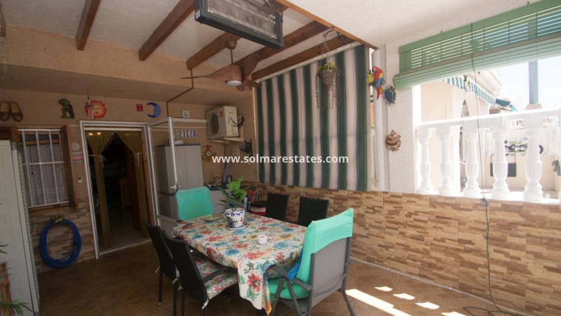 3 soveværelse Semi-Rækkehus til salg i Los Altos med swimmingpool - € 155.000 (Ref: 9449737)