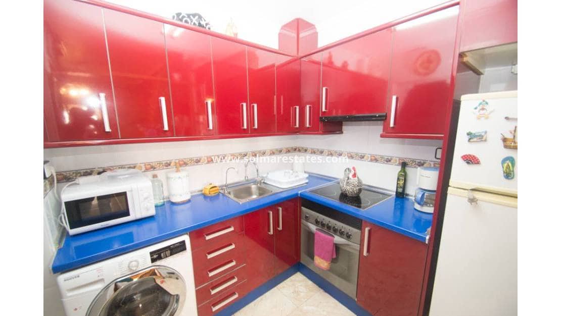 3 soveværelse Semi-Rækkehus til salg i Los Altos med swimmingpool - € 155.000 (Ref: 9449737)