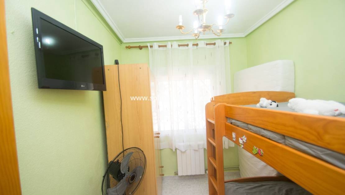 3 soveværelse Semi-Rækkehus til salg i Los Altos med swimmingpool - € 155.000 (Ref: 9449737)