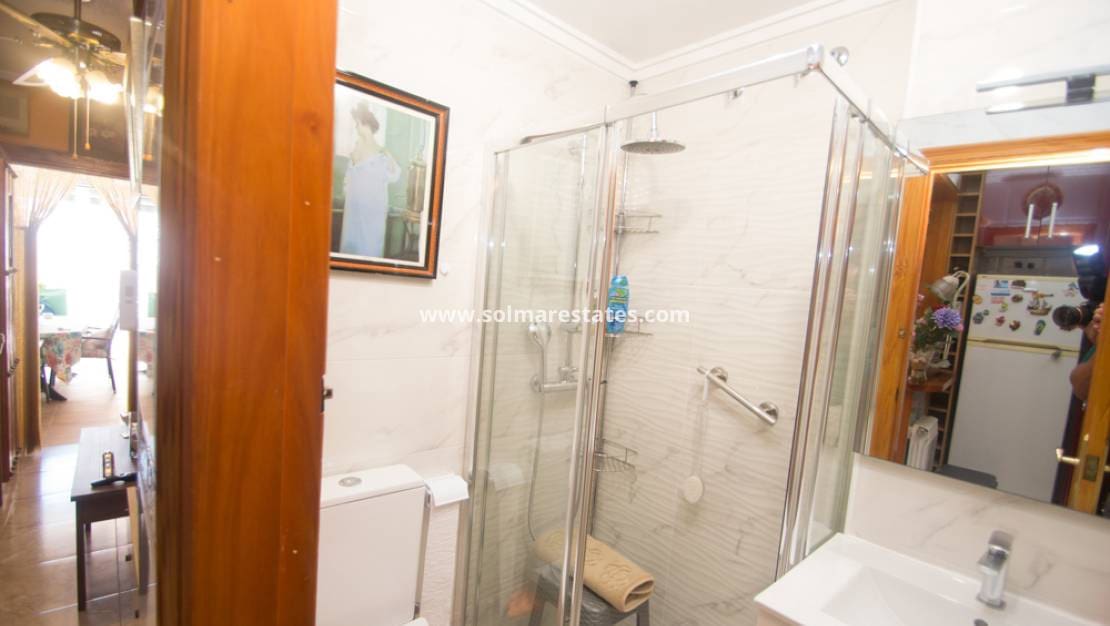 3 soveværelse Semi-Rækkehus til salg i Los Altos med swimmingpool - € 155.000 (Ref: 9449737)