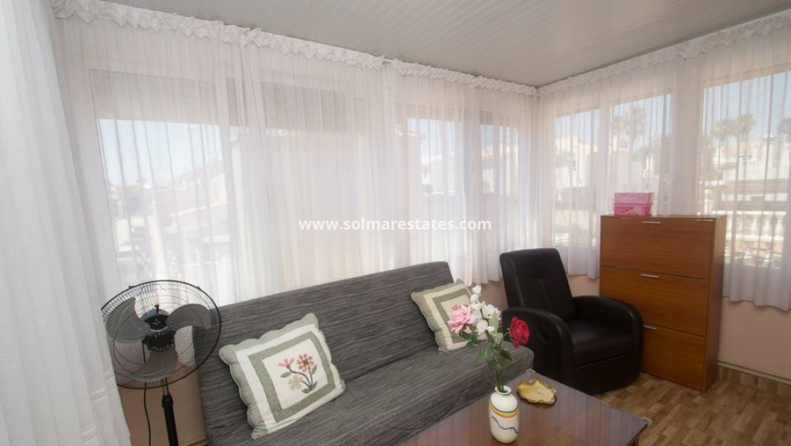 3 soveværelse Semi-Rækkehus til salg i Los Altos med swimmingpool - € 155.000 (Ref: 9449737)