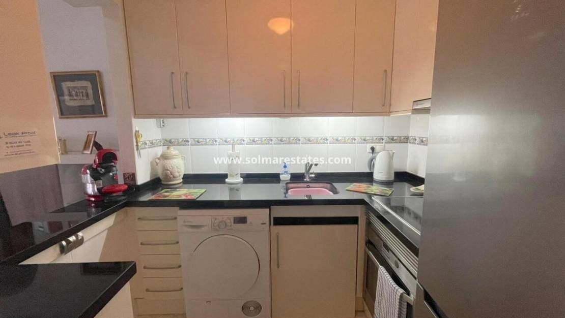 2 makuuhuone Huoneisto myytävänä paikassa Algorfa mukana uima-altaan - 147 000 € (Ref: 9449738)