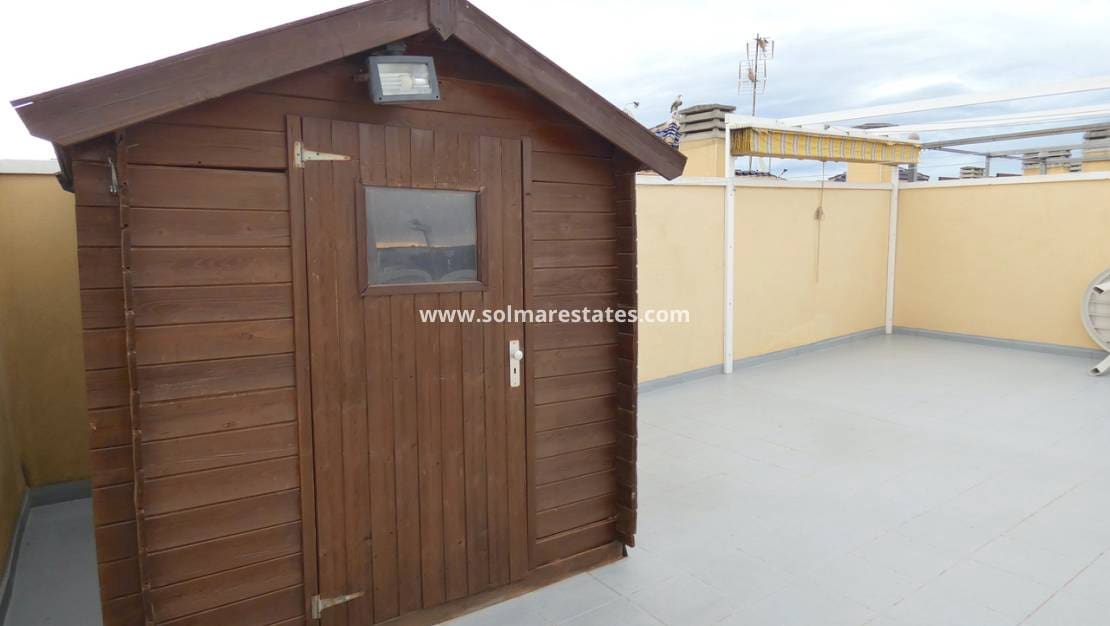 2 makuuhuone Huoneisto myytävänä paikassa Algorfa mukana uima-altaan - 147 000 € (Ref: 9449738)