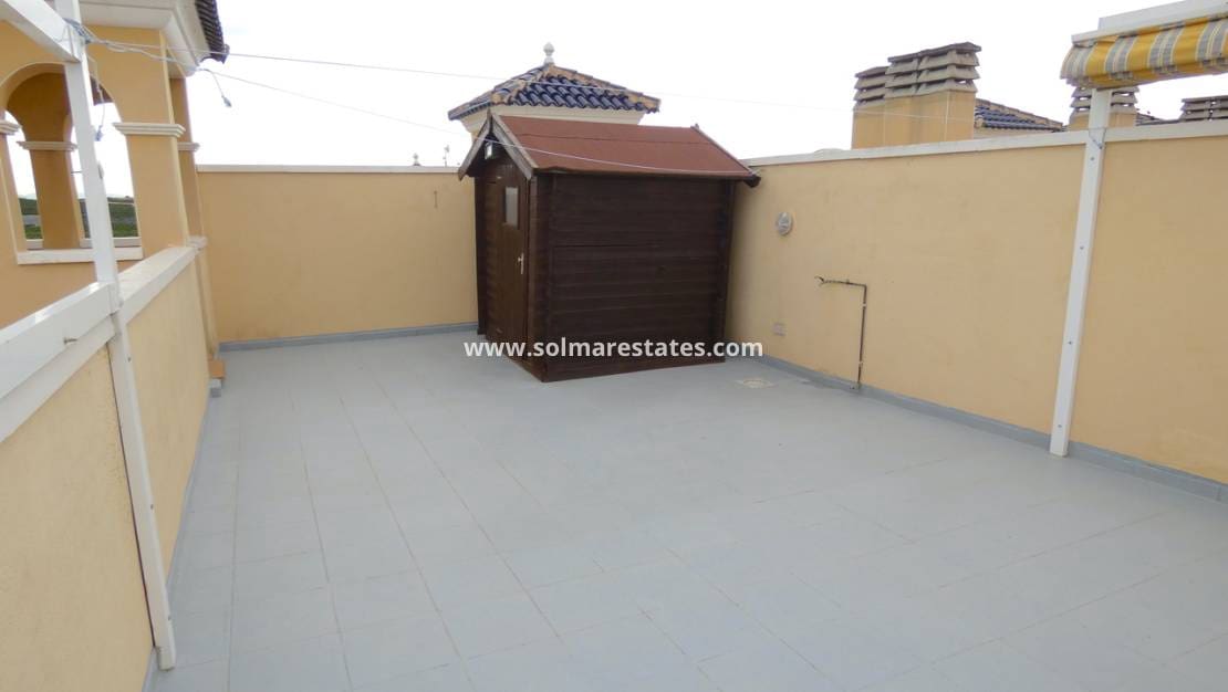 2 makuuhuone Huoneisto myytävänä paikassa Algorfa mukana uima-altaan - 147 000 € (Ref: 9449738)