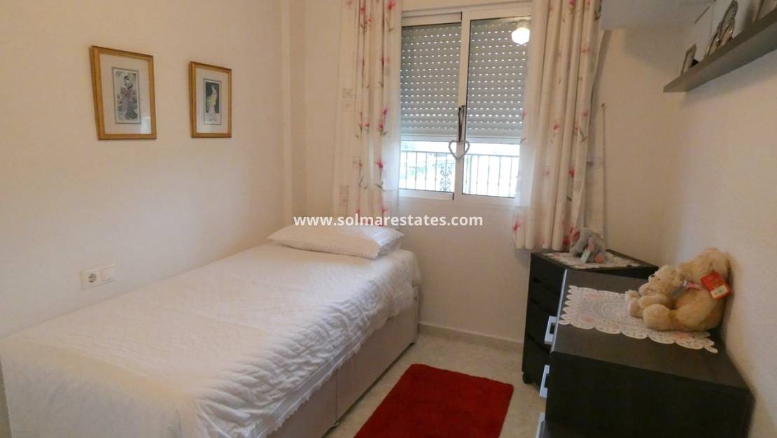 2 makuuhuone Huoneisto myytävänä paikassa Algorfa mukana uima-altaan - 147 000 € (Ref: 9449738)