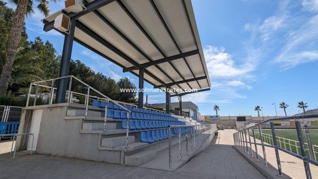 2 makuuhuone Huoneisto myytävänä paikassa Algorfa mukana uima-altaan - 147 000 € (Ref: 9449738)