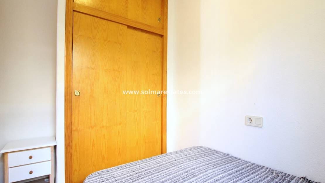 2 bedroom Bungalow for sale in Los Balcones with pool - € 135,000 (Ref: 9449739)