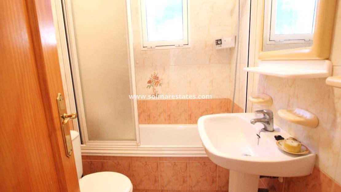 2 bedroom Bungalow for sale in Los Balcones with pool - € 135,000 (Ref: 9449739)