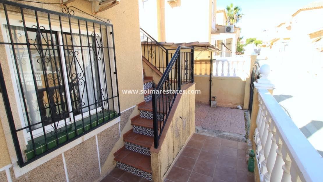 Bungalow de 2 habitaciones en Los Balcones en venta con piscina - 135.000 € (Ref: 9449739)