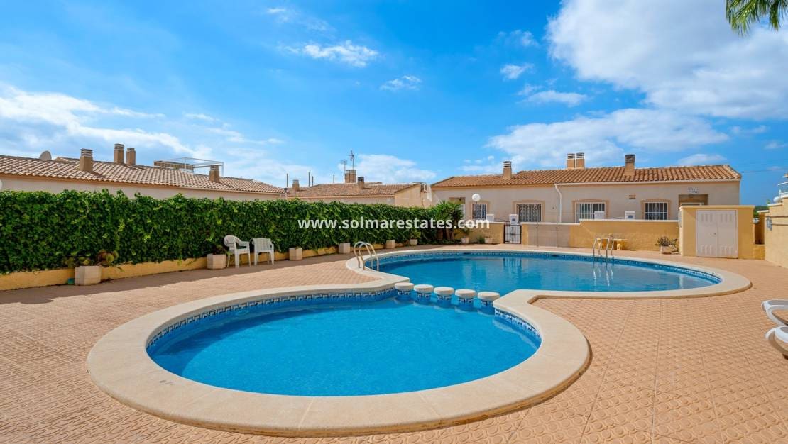 2 chambre Maison de Ville à vendre à Ciudad Quesada avec piscine - 195 000 € (Ref: 9449742)