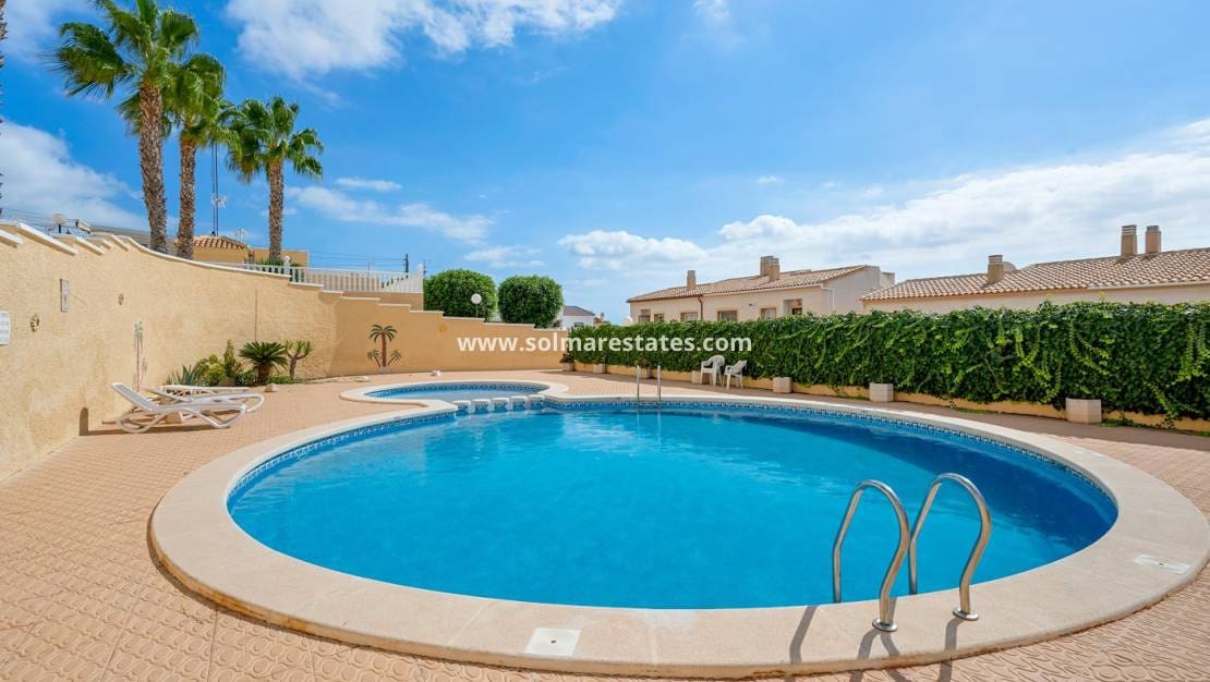 2 chambre Maison de Ville à vendre à Ciudad Quesada avec piscine - 195 000 € (Ref: 9449742)