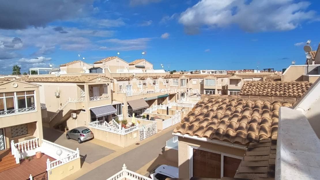 2 bedroom Townhouse for sale in Playa Flamenca with pool - € 185,000 (Ref: 9449744)