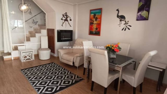 2 soveværelse Byhus til salg i Playa Flamenca, Orihuela med swimmingpool - € 185.000 (Ref: 9449744)