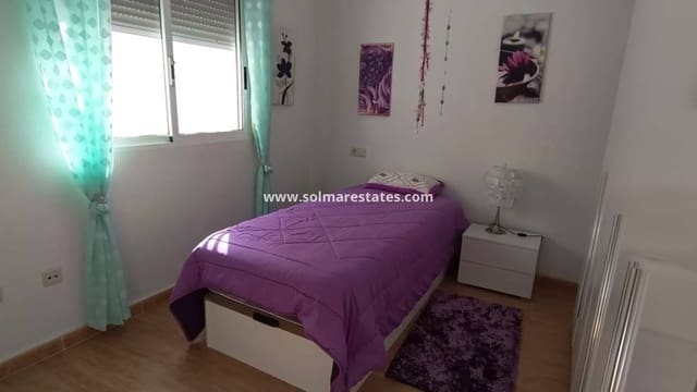 2 soveværelse Byhus til salg i Playa Flamenca, Orihuela med swimmingpool - € 185.000 (Ref: 9449744)