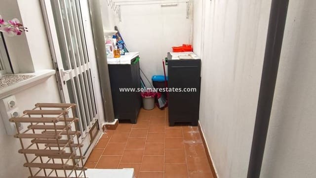 2 soveværelse Byhus til salg i Playa Flamenca, Orihuela med swimmingpool - € 185.000 (Ref: 9449744)