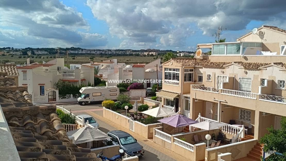 2 bedroom Townhouse for sale in Playa Flamenca with pool - € 185,000 (Ref: 9449744)