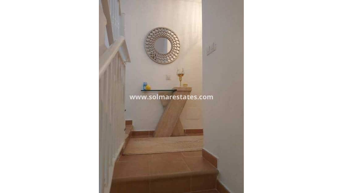 3 makuuhuone Omakotitalo myytävänä paikassa Villamartin mukana uima-altaan - 175 000 € (Ref: 9449747)