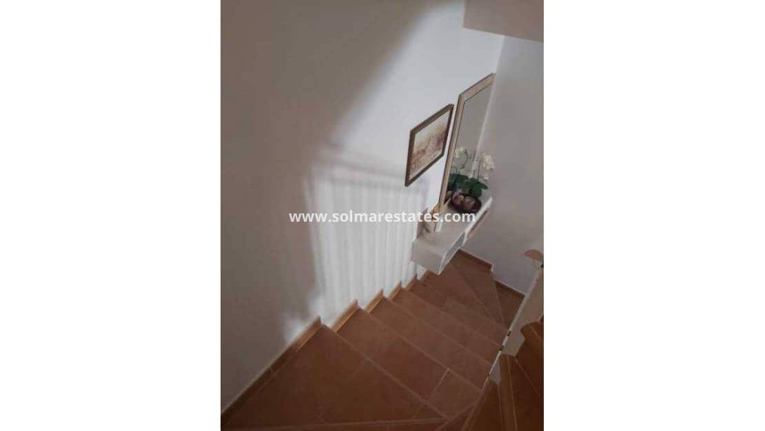 3 makuuhuone Omakotitalo myytävänä paikassa Villamartin mukana uima-altaan - 175 000 € (Ref: 9449747)