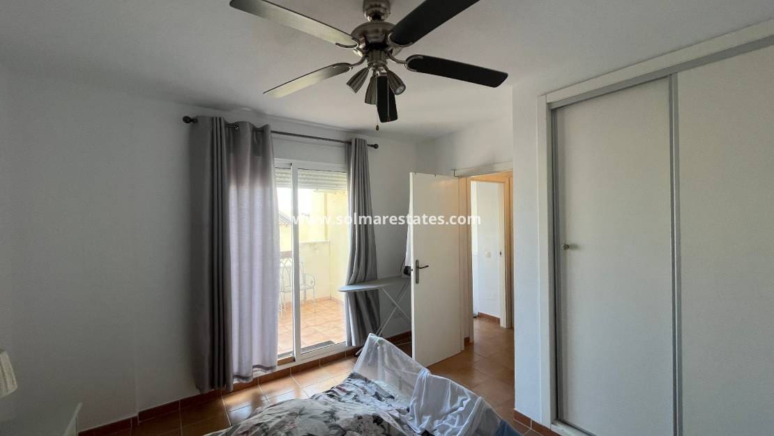 3 bedroom Townhouse for sale in Villamartin with pool - € 175,000 (Ref: 9449747)