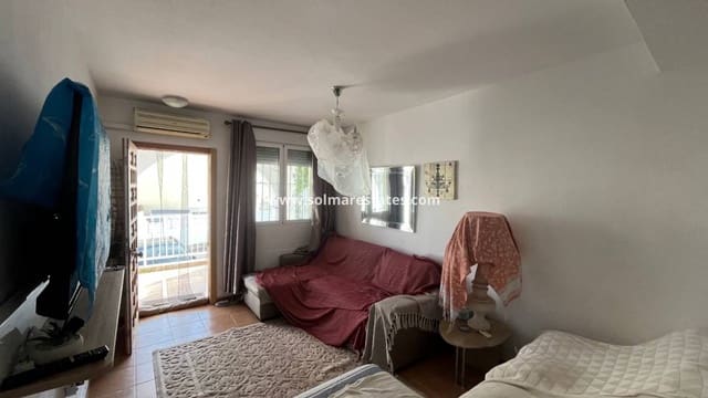 3 makuuhuone Omakotitalo myytävänä paikassa Villamartin, Orihuela mukana uima-altaan - 175 000 € (Ref: 9449747)