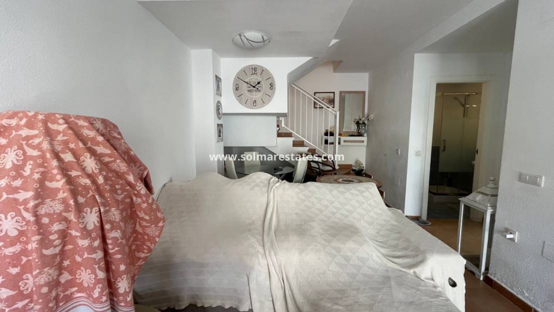 3 bedroom Townhouse for sale in Villamartin with pool - € 175,000 (Ref: 9449747)