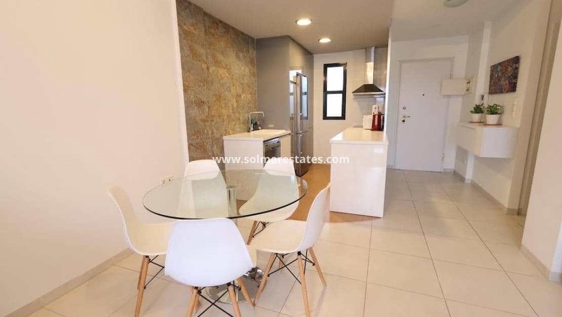 2 Zimmer Apartment zu verkaufen in La Zenia mit Pool - 279.500 € (Ref: 9451503)