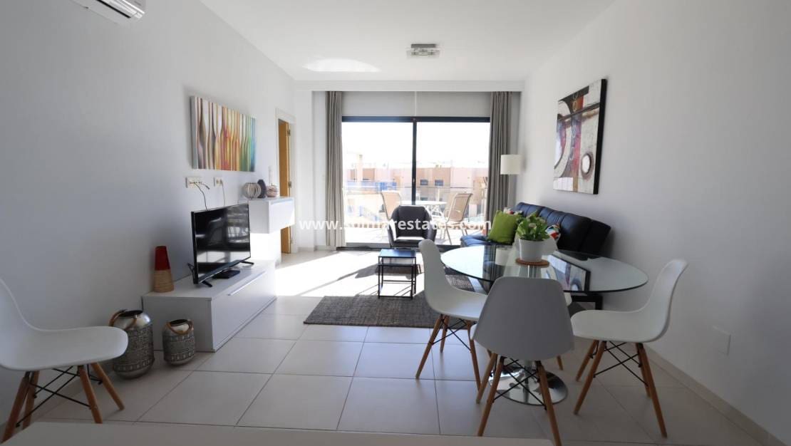 2 bedroom Apartment for sale in La Zenia with pool - € 279,500 (Ref: 9451503)