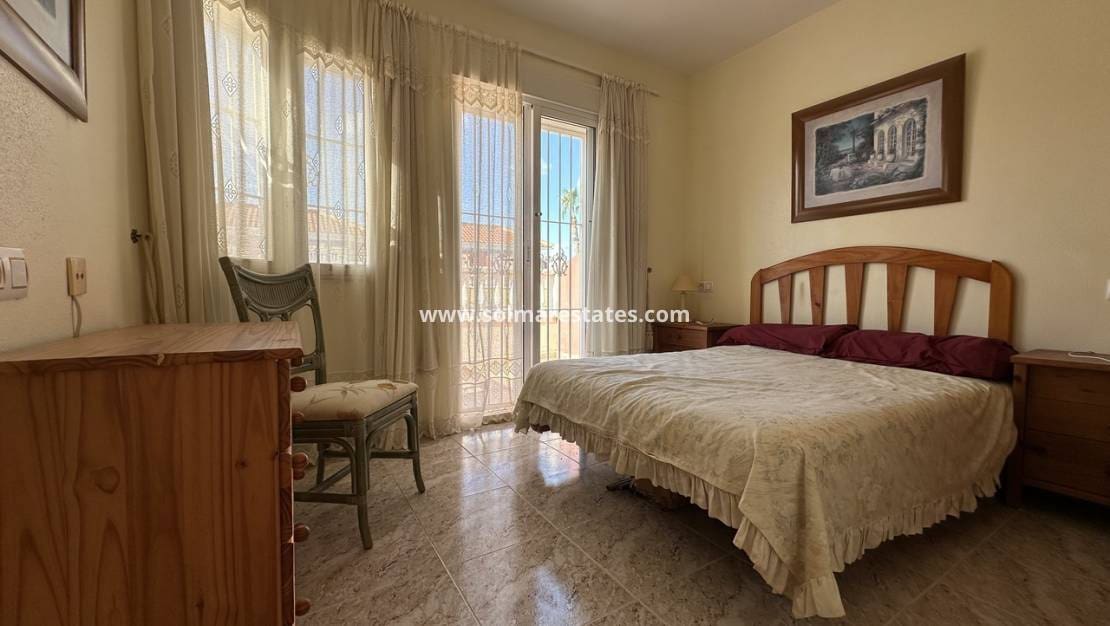 2 bedroom Semi-detached Villa for sale in Cabo Roig with pool - € 160,000 (Ref: 9451505)