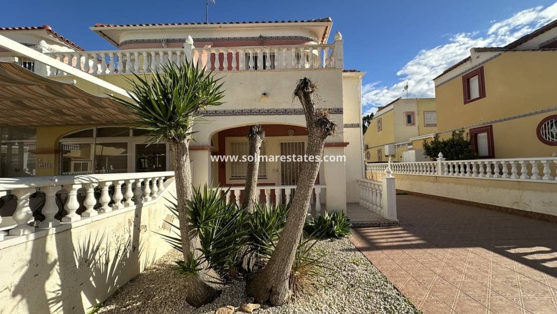 2 bedroom Semi-detached Villa for sale in Cabo Roig with pool - € 160,000 (Ref: 9451505)