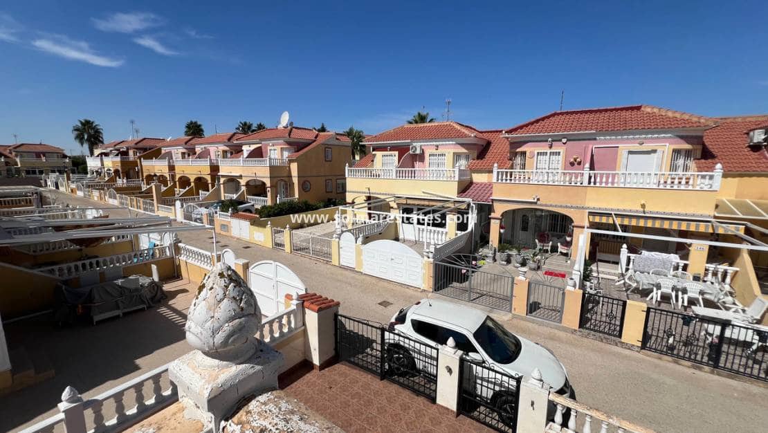 2 bedroom Semi-detached Villa for sale in Cabo Roig with pool - € 160,000 (Ref: 9451505)