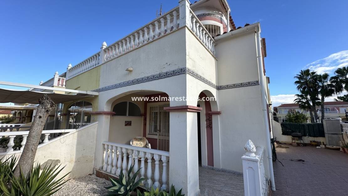 2 bedroom Semi-detached Villa for sale in Cabo Roig with pool - € 160,000 (Ref: 9451505)