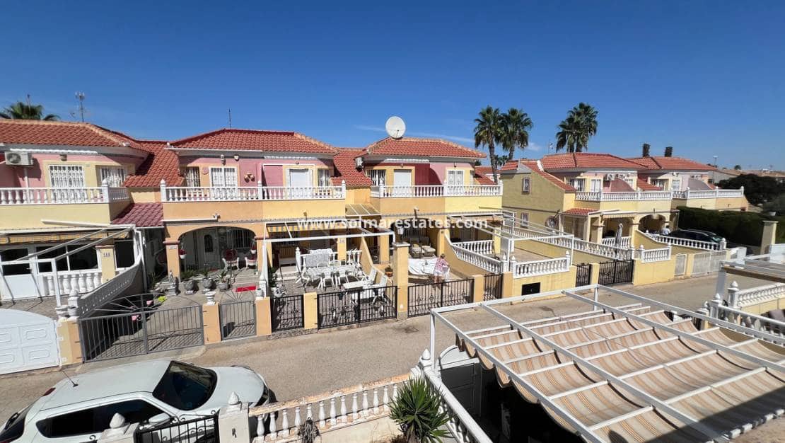 2 bedroom Semi-detached Villa for sale in Cabo Roig with pool - € 160,000 (Ref: 9451505)