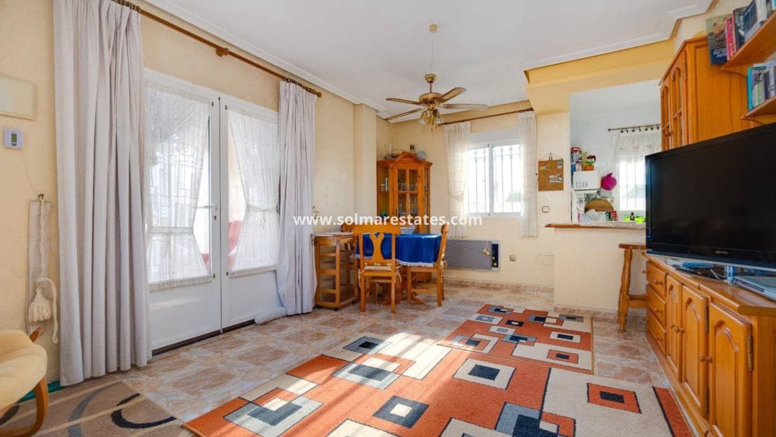 4 sypialnia Willa na sprzedaż w Playa Flamenca z basenem - 315 000 € (Ref: 9459469)