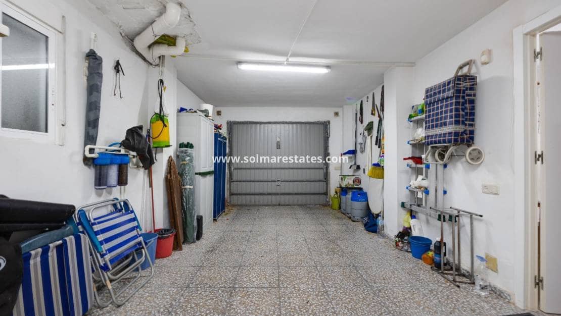 4 sypialnia Willa na sprzedaż w Playa Flamenca z basenem - 315 000 € (Ref: 9459469)