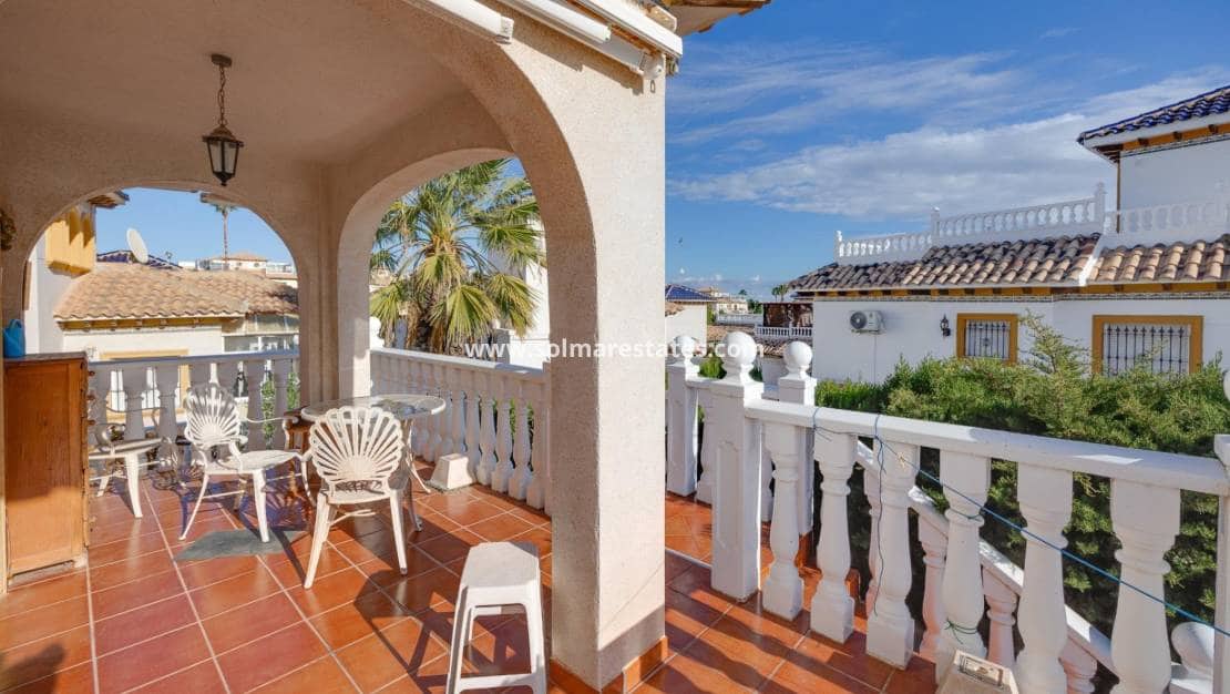 4 sypialnia Willa na sprzedaż w Playa Flamenca z basenem - 315 000 € (Ref: 9459469)