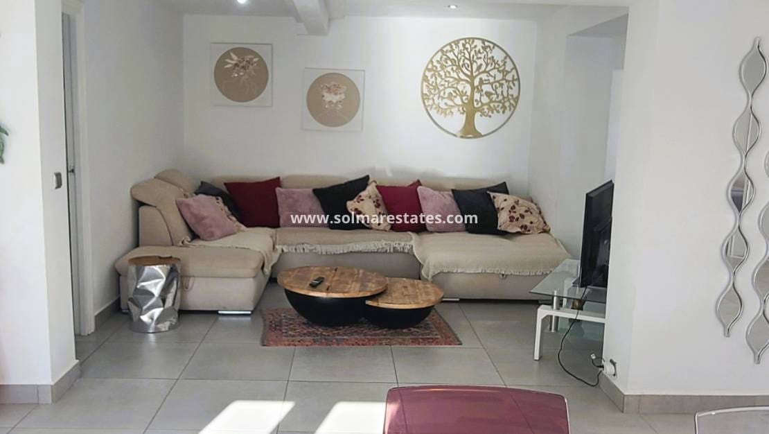 Chalet de 4 habitaciones en Los Balcones en venta con piscina - 535.000 € (Ref: 9462672)