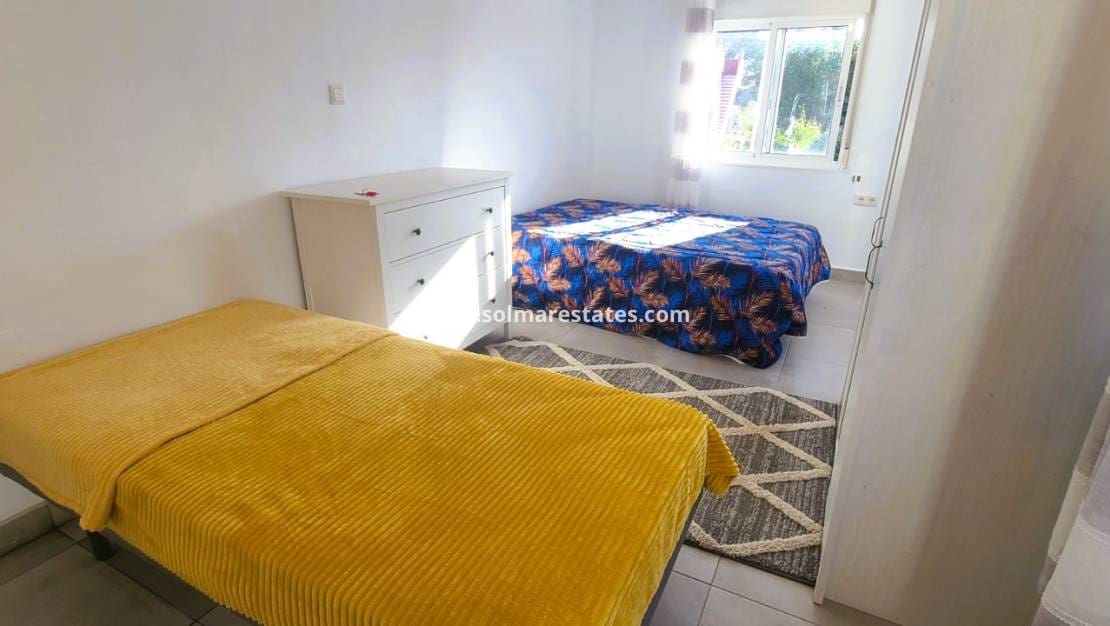 Chalet de 4 habitaciones en Los Balcones en venta con piscina - 535.000 € (Ref: 9462672)