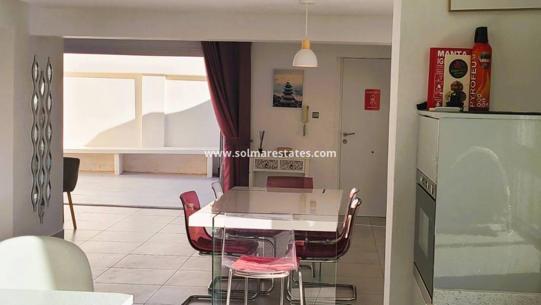 Chalet de 4 habitaciones en Los Balcones en venta con piscina - 535.000 € (Ref: 9462672)